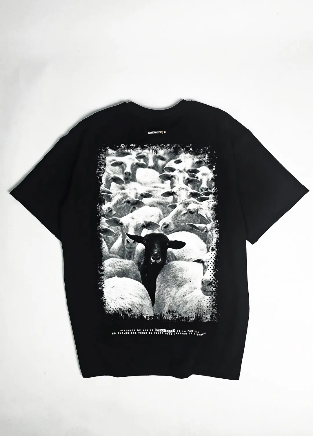 CAMISETA NEGRA OVERSIZE OVEJA NEGRA - Imagen 5