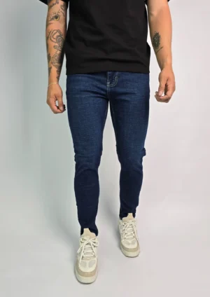 Jean Classic Unicolor Azul Oscuro para Hombre